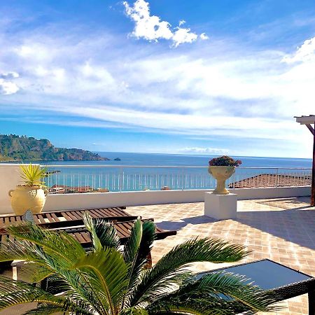 Panoramic Taormina Bay View Apartment Exterior photo